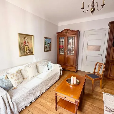 D'stuba Charm And Comfort In Apartamento